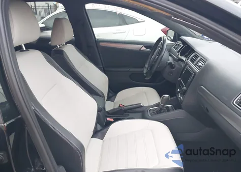 2016 Volkswagen Jetta 1.8T Sport из США, поврежденный, VIN 3VWD17AJ6GM304663